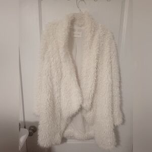 White Mustard Seed L fluffy coat